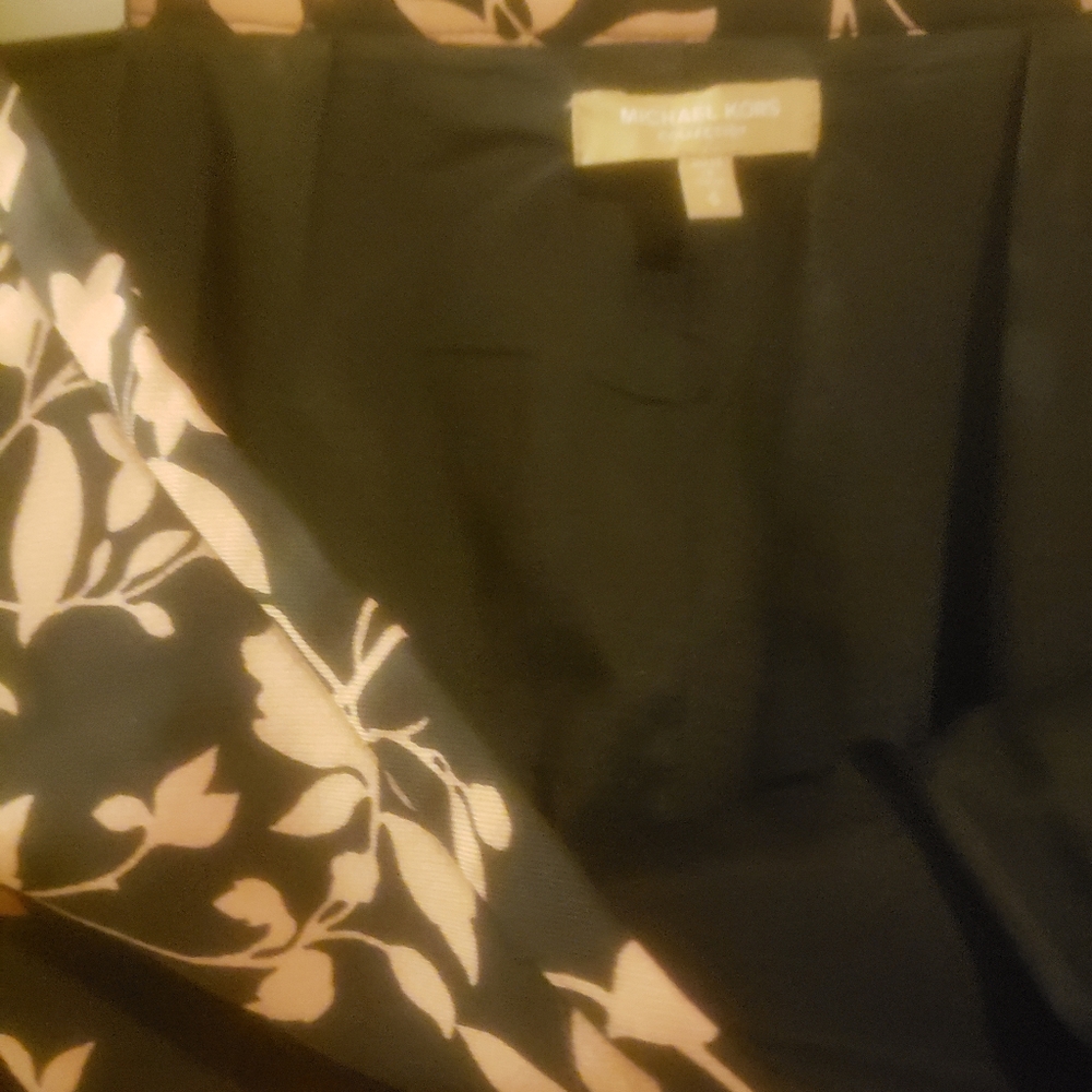 Michael KORS size 6 blak and suntan pencil skirt